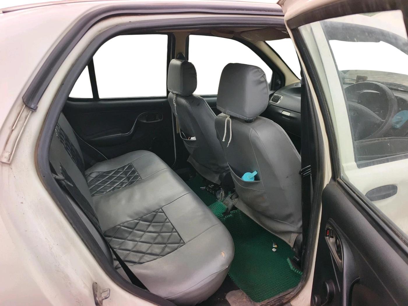 2015 Tata Indigo ECS LS TDI, Diesel, Manual, 78,244 km, interior