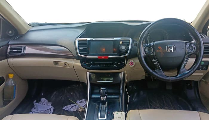 2017 Honda Accord HYBRID, Hybrid, Automatic, 89,541 km, interior