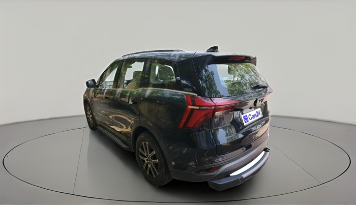 2021 Mahindra XUV700 AX 7 LUXURY P AT 7 STR, Petrol, Automatic, 23,456 km, exterior