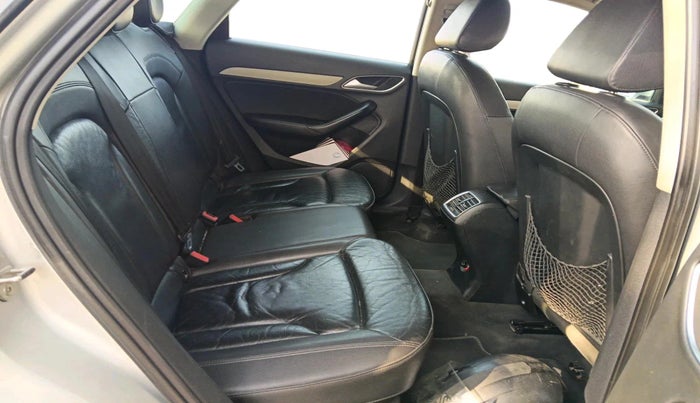 2014 Audi Q3 2.0 TDI QUATTRO, Diesel, Automatic, 88,940 km, interior