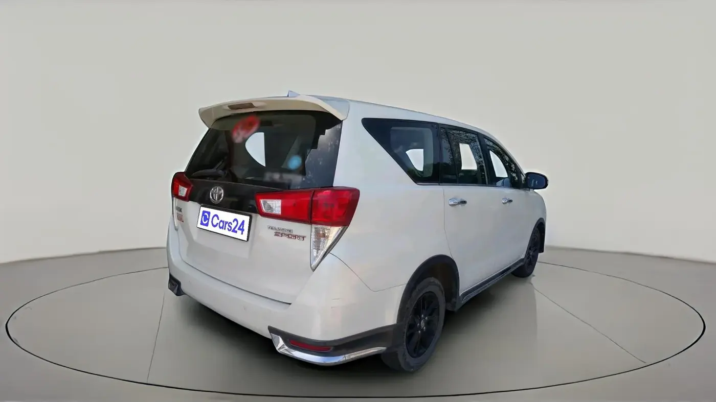 2017 Toyota Innova Crysta TOURING SPORT DIESEL MT, Diesel, Manual, 1,15,923 km, exterior