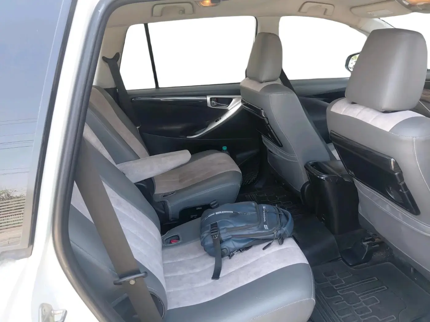 2017 Toyota Innova Crysta TOURING SPORT DIESEL MT, Diesel, Manual, 1,15,923 km, interior