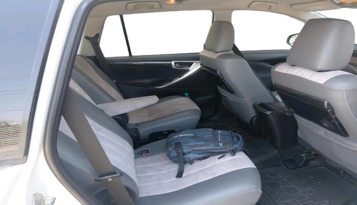 2017 Toyota Innova Crysta TOURING SPORT DIESEL MT, Diesel, Manual, 1,15,923 km, interior