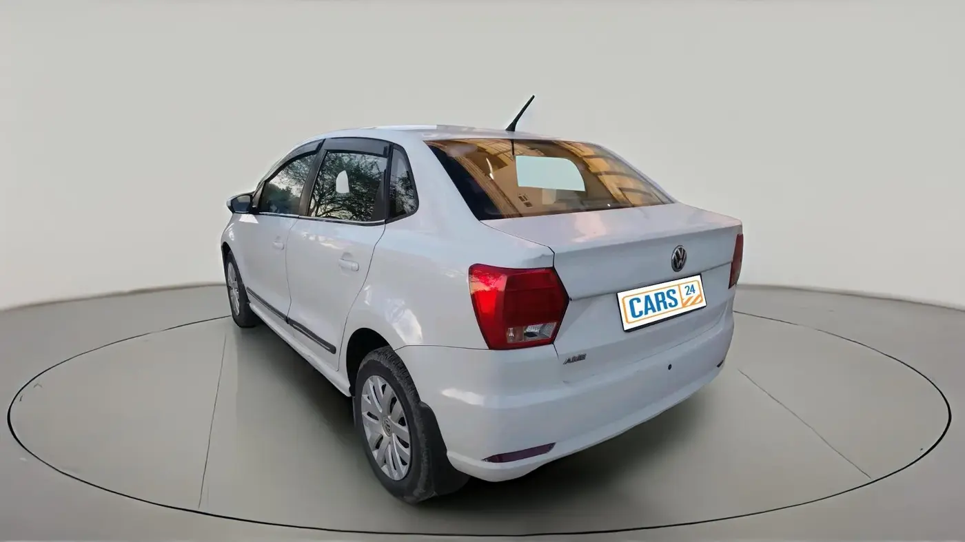 2016 Volkswagen Ameo COMFORTLINE 1.2L, Petrol, Manual, 1,17,000 km, exterior