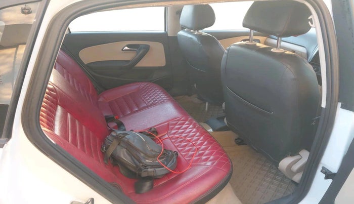 2016 Volkswagen Ameo COMFORTLINE 1.2L, Petrol, Manual, 1,17,000 km, interior