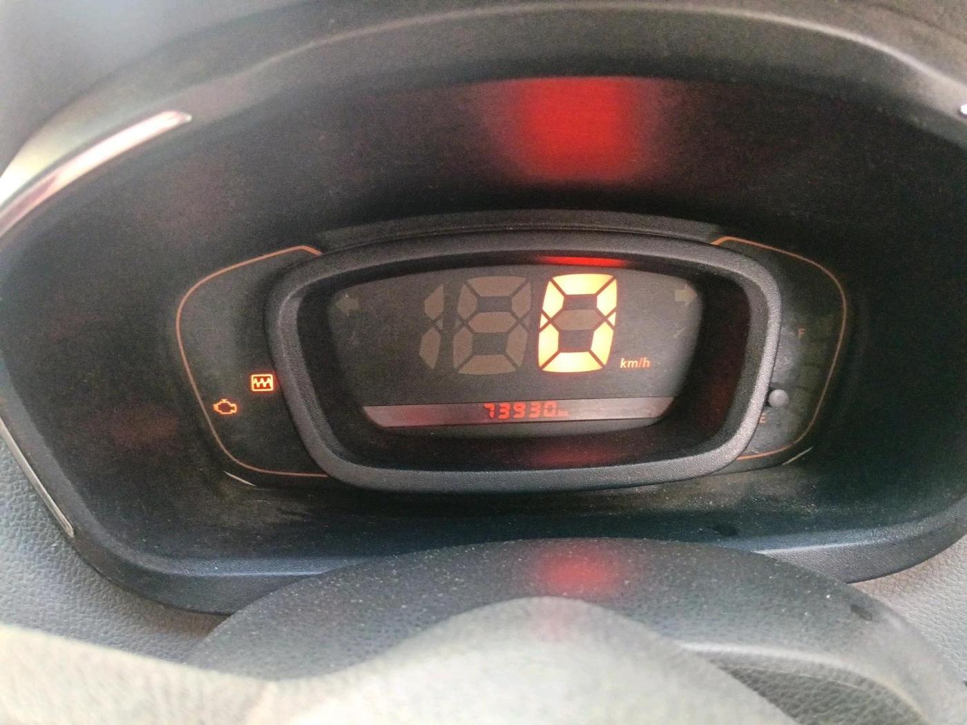 2017 Renault Kwid RXT 0.8, Petrol, Manual, 73,930 km, interior