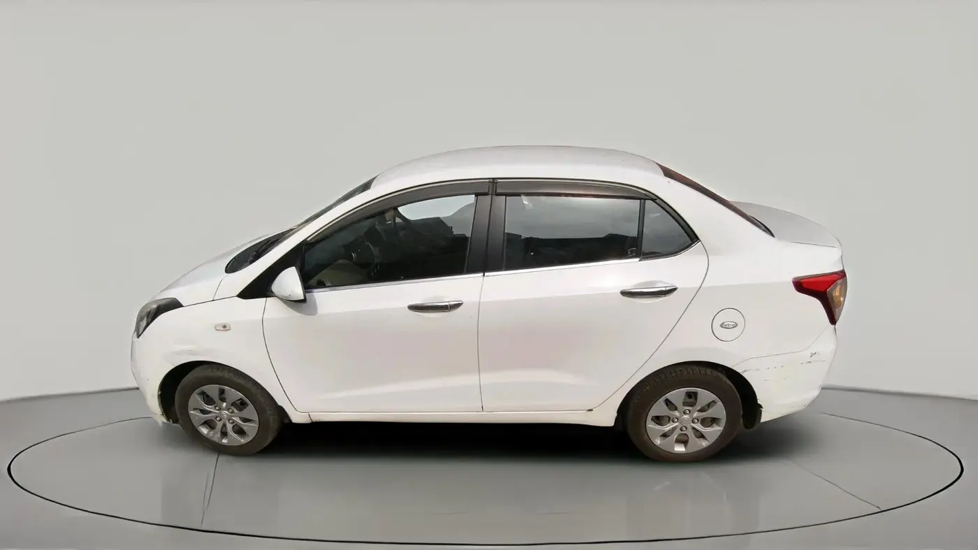 2015 Hyundai Xcent BASE 1.2, Petrol, Manual, 46,900 km, exterior