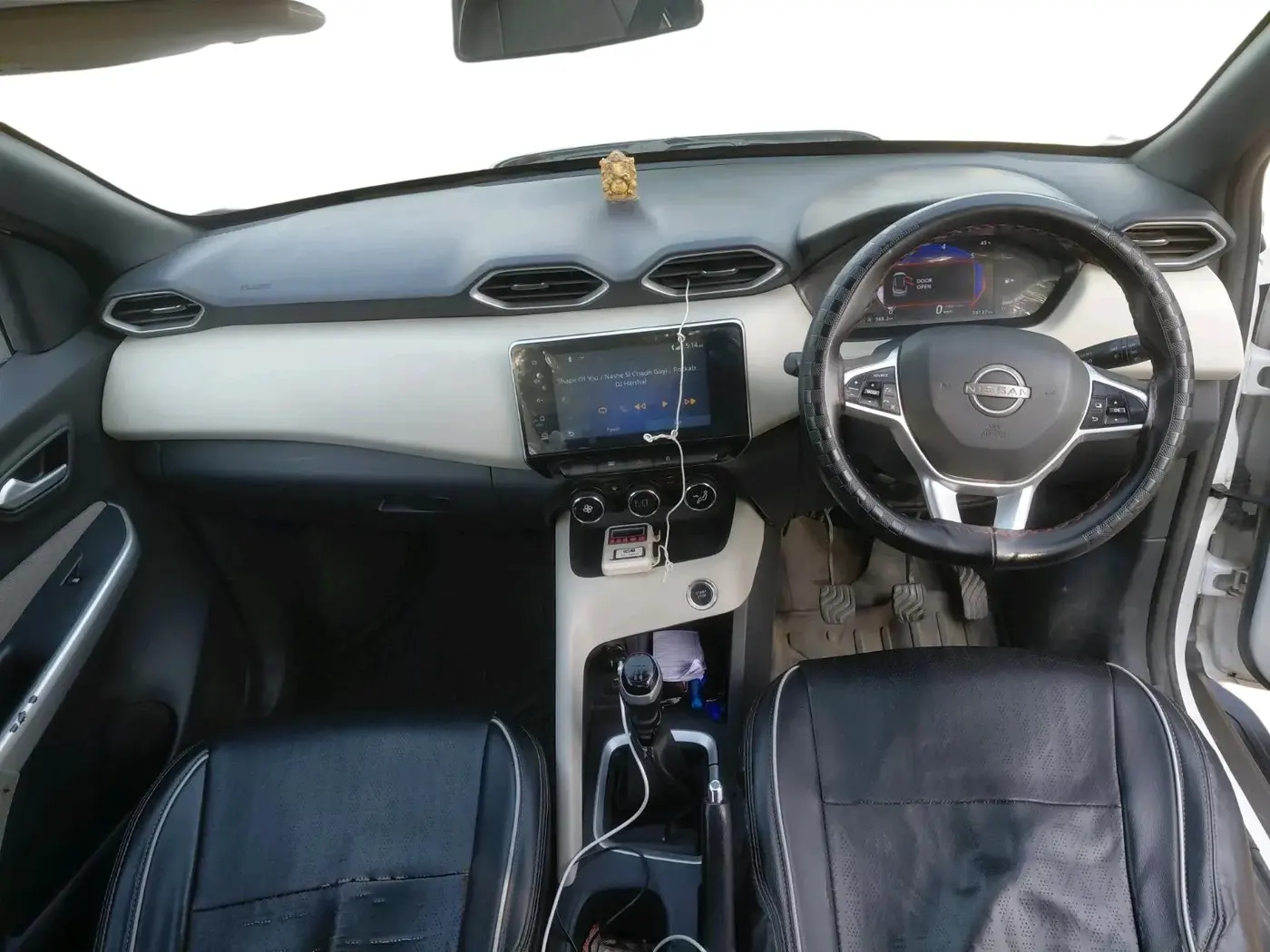 2021 Nissan MAGNITE XV MT, Petrol, Manual, 59,137 km, interior