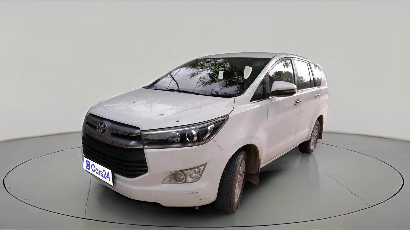 2018 Toyota Innova Crysta 2.4 VX 7 STR, Diesel, Manual, 1,21,452 km, exterior