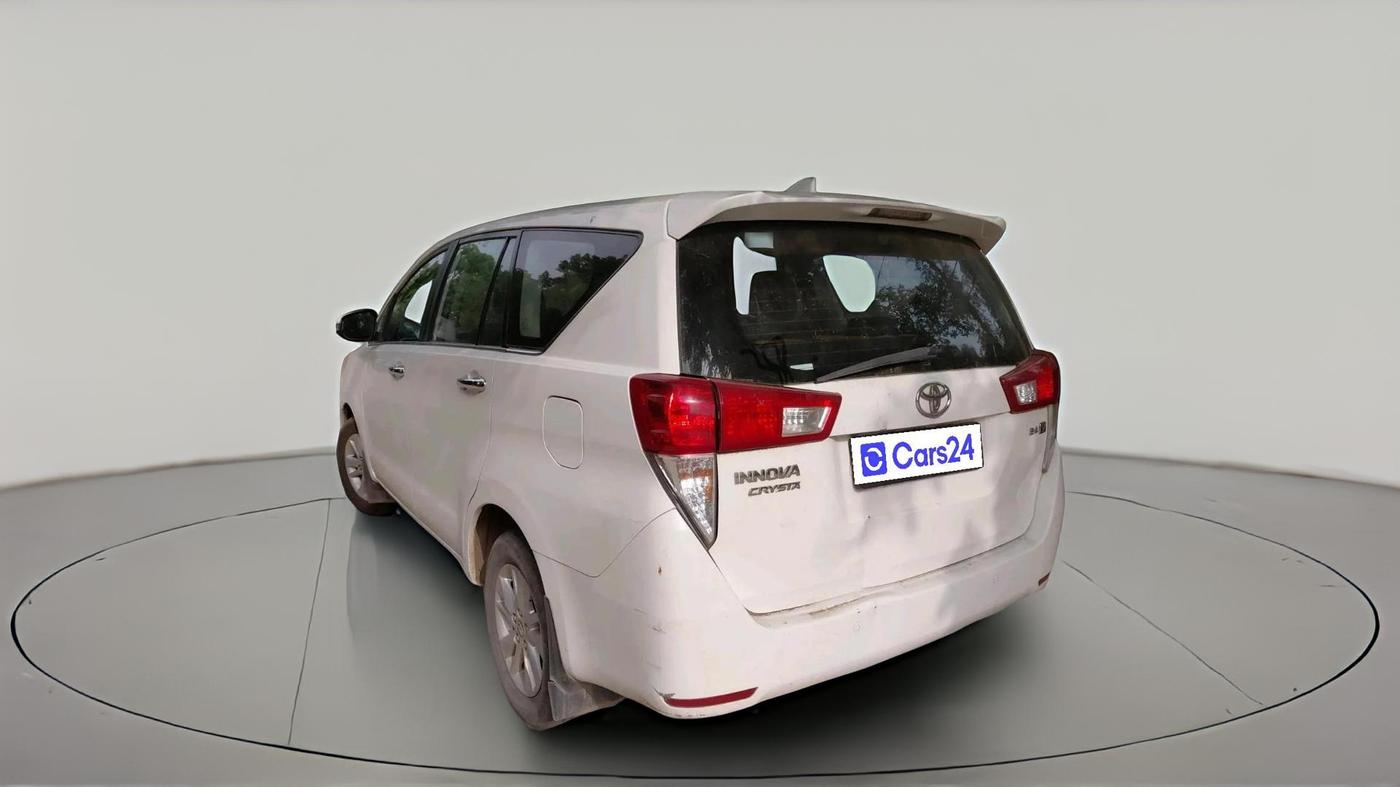 2018 Toyota Innova Crysta 2.4 VX 7 STR, Diesel, Manual, 1,21,452 km, exterior