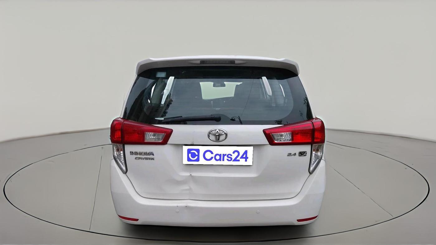 2018 Toyota Innova Crysta 2.4 VX 7 STR, Diesel, Manual, 1,21,452 km, exterior