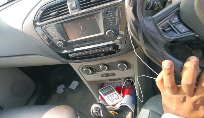 2019 Tata Tiago XZ PETROL, Petrol, Manual, 1,20,333 km, interior