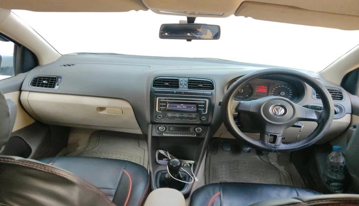 2013 Volkswagen Vento COMFORTLINE DIESEL 1.6, Diesel, Manual, 1,53,685 km, interior