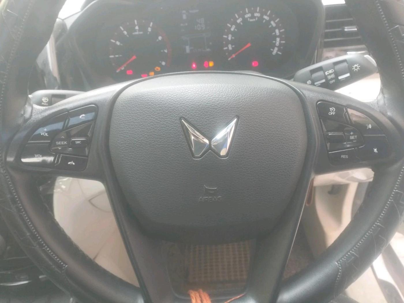 2024 Mahindra XUV 3XO MX3 1.2 L TCMPFi, Petrol, Manual, 18,164 km, interior