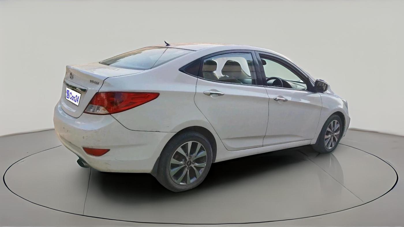 2014 Hyundai Verna FLUIDIC 1.6 CRDI SX, Diesel, Manual, 1,27,096 km, exterior