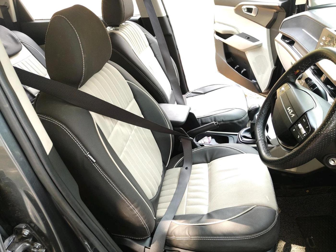 2025 KIA Carens Clavis HTK 1.5 Petrol MT, Petrol, Manual, 6,051 km, interior
