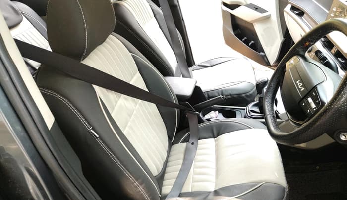 2025 KIA Carens Clavis HTK 1.5 Petrol MT, Petrol, Manual, 6,051 km, interior