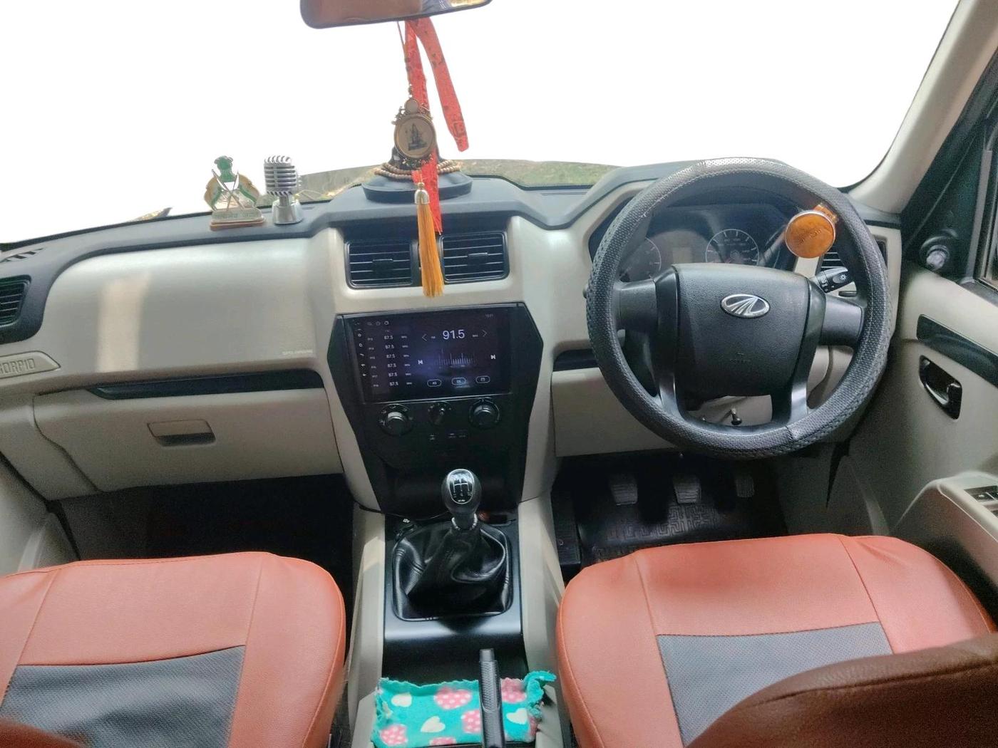 2019 Mahindra Scorpio S5, Diesel, Manual, 35,248 km, interior