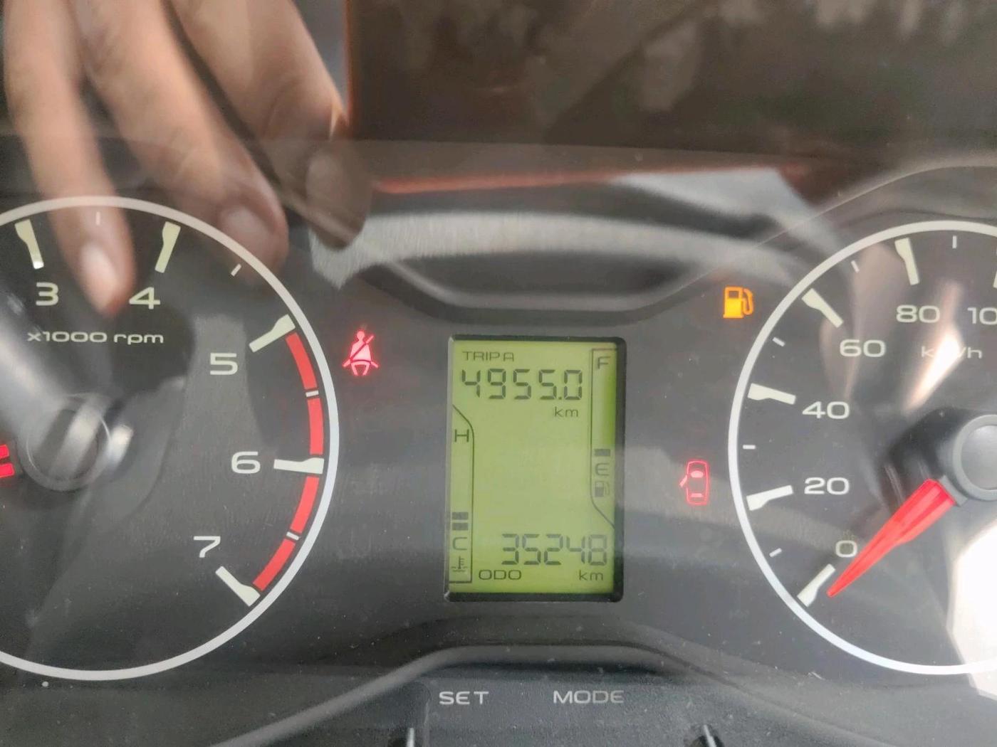 2019 Mahindra Scorpio S5, Diesel, Manual, 35,248 km, interior