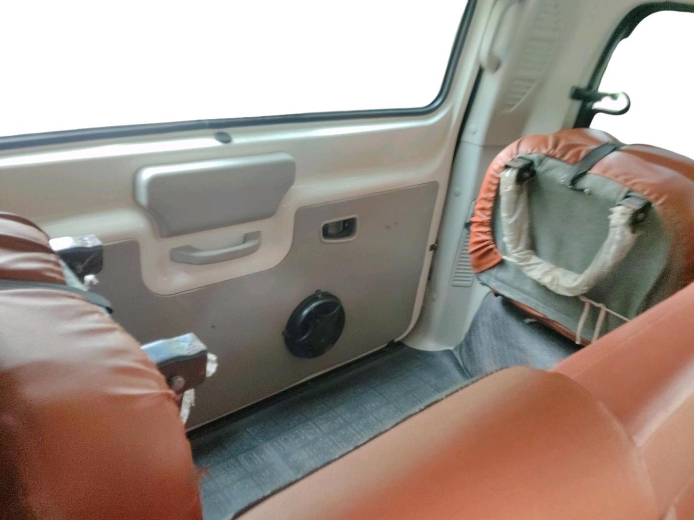 2019 Mahindra Scorpio S5, Diesel, Manual, 35,248 km, interior