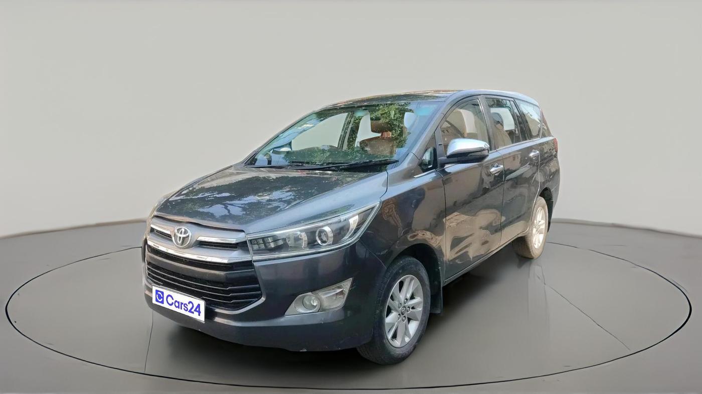 2017 Toyota Innova Crysta 2.8 ZX AT 7 STR, Diesel, Automatic, 2,13,068 km, exterior