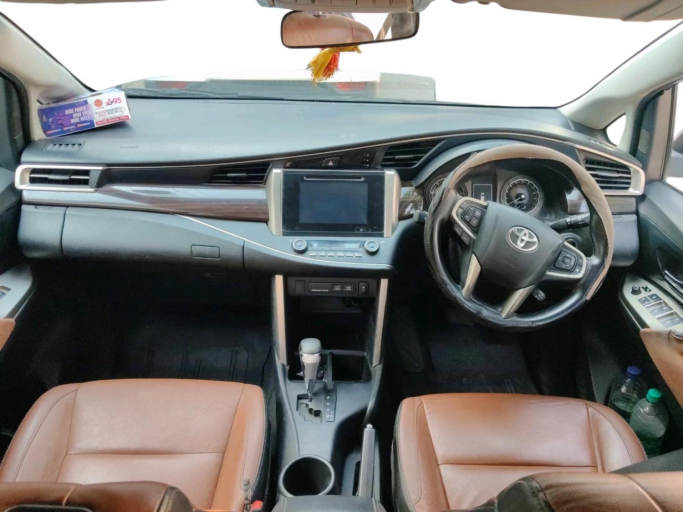 2017 Toyota Innova Crysta 2.8 ZX AT 7 STR, Diesel, Automatic, 2,13,068 km, interior