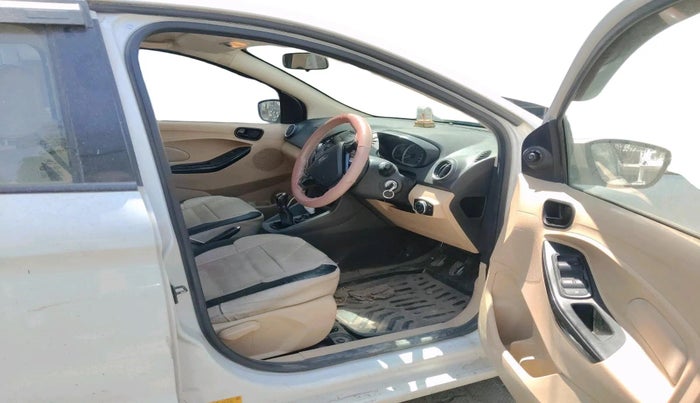 2017 Ford Figo Aspire TITANIUM 1.2 PETROL, Petrol, Manual, 82,207 km, interior