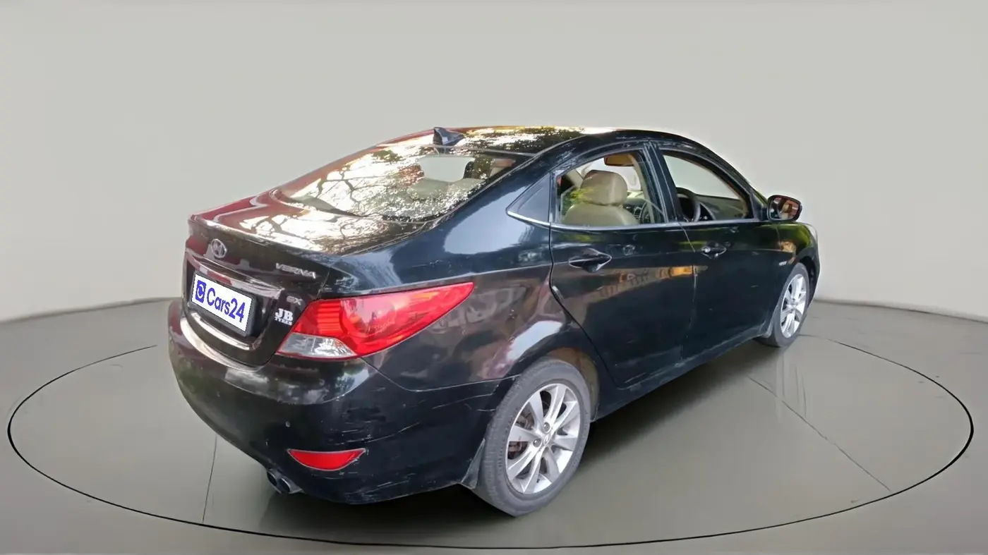 2013 Hyundai Verna FLUIDIC 1.6 CRDI SX, Diesel, Manual, 1,57,509 km, exterior