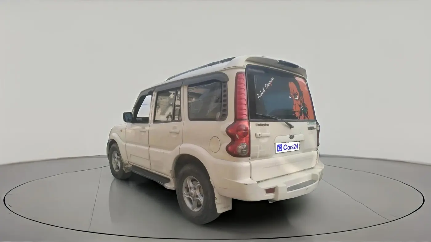 2014 Mahindra Scorpio SLE, Diesel, Manual, 1,07,001 km, exterior