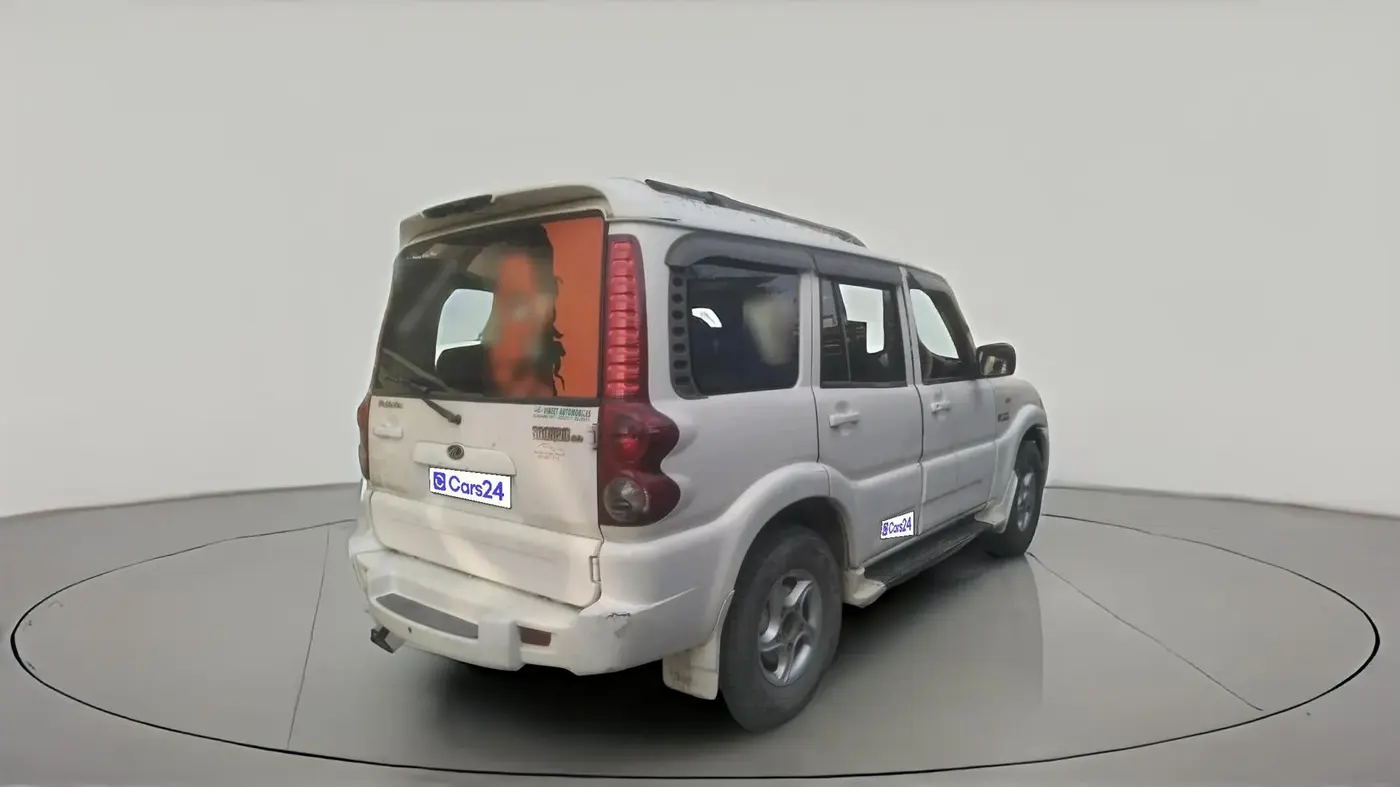 2014 Mahindra Scorpio SLE, Diesel, Manual, 1,07,001 km, exterior