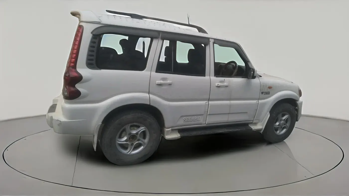 2014 Mahindra Scorpio SLE, Diesel, Manual, 1,07,001 km, exterior