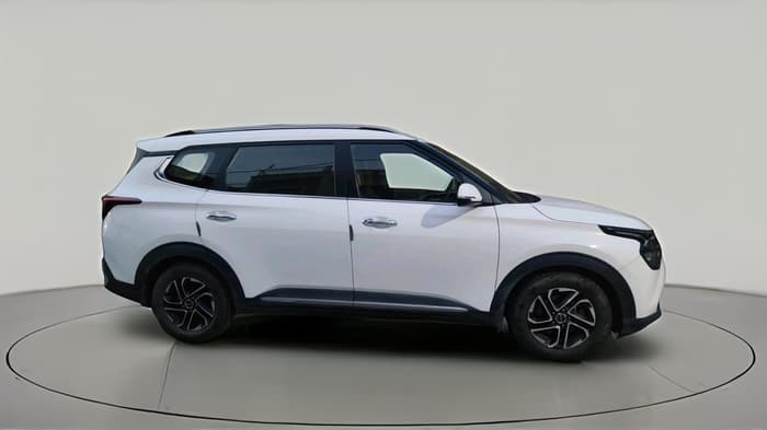 2022 KIA CARENS LUXURY PLUS 1.5 DIESEL 7 STR, Diesel, Manual, 1,78,342 km, exterior