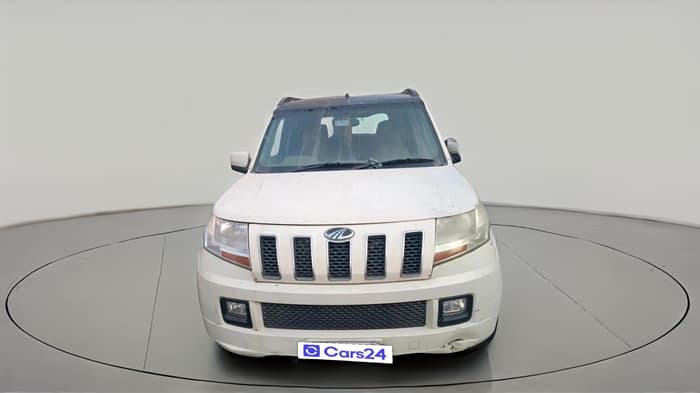 2016 Mahindra TUV300 T6 PLUS, Diesel, Manual, 75,123 km, exterior