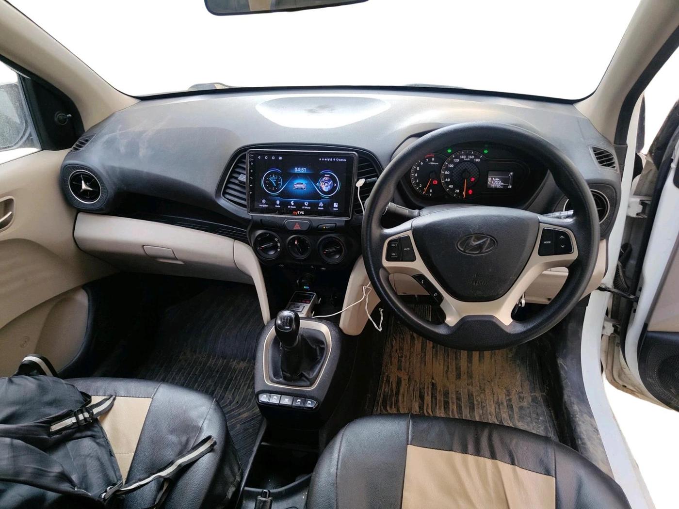 2019 Hyundai NEW SANTRO MAGNA, Petrol, Manual, 79,731 km, interior
