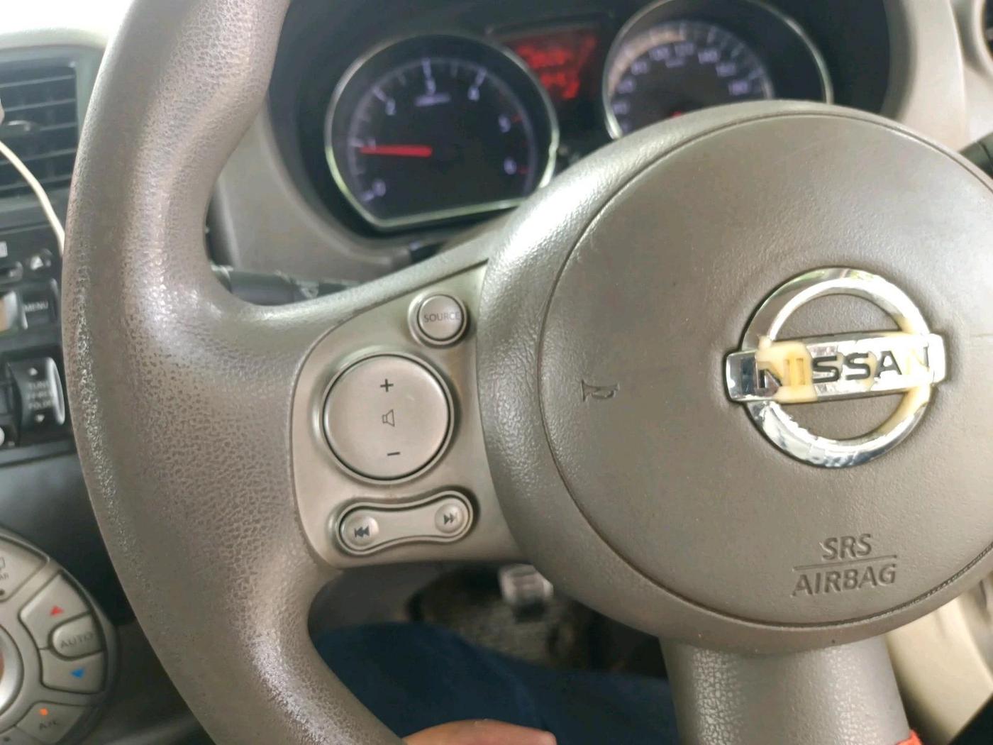 2013 Nissan Sunny XV DIESEL, Diesel, Manual, 1,35,284 km, interior