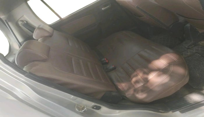 2013 Maruti Wagon R 1.0 LXI, CNG, Manual, 1,63,147 km, interior