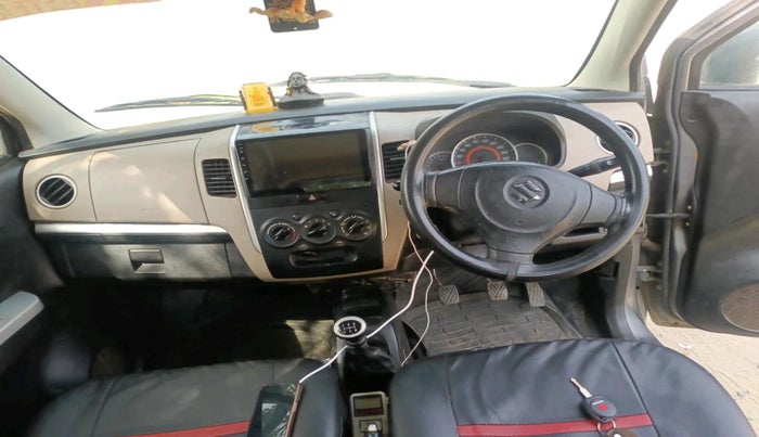 2015 Maruti Wagon R 1.0 VXI, Petrol, Manual, 89,367 km, interior