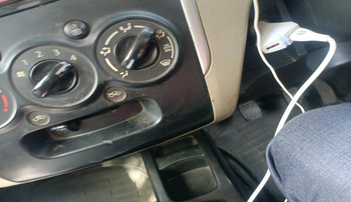 2015 Maruti Wagon R 1.0 VXI, Petrol, Manual, 89,367 km, interior