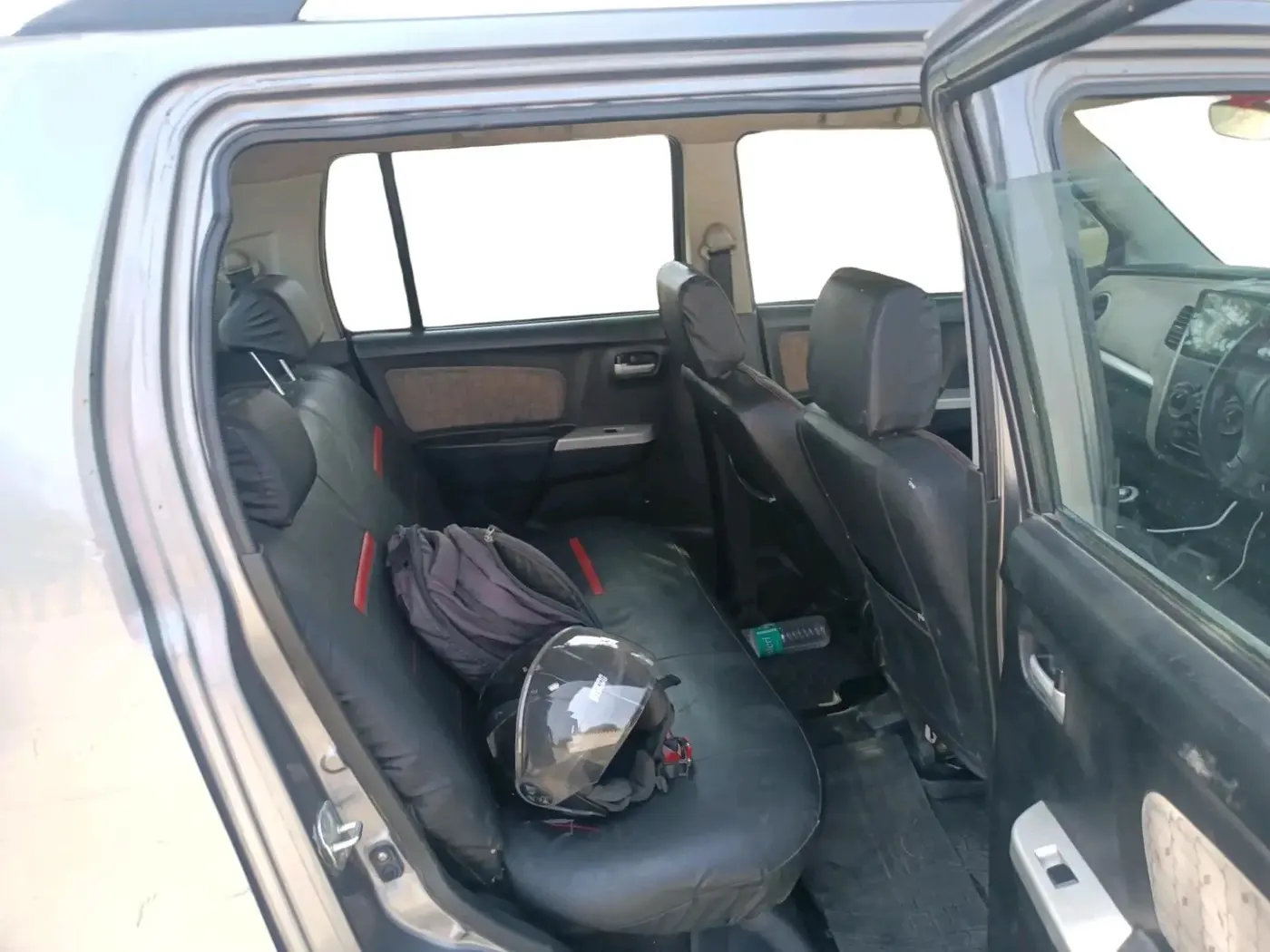 2015 Maruti Wagon R 1.0 VXI, Petrol, Manual, 89,367 km, interior