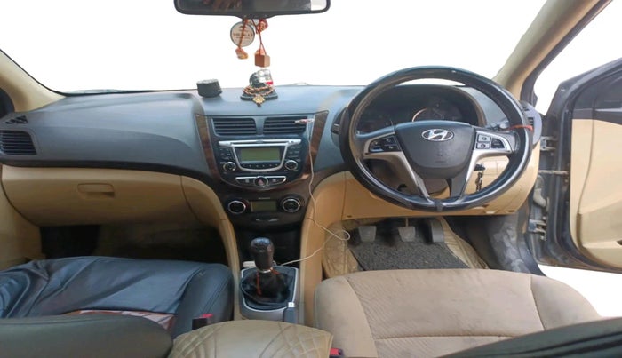 2014 Hyundai Verna FLUIDIC 1.6 CRDI, Diesel, Manual, 1,96,484 km, interior