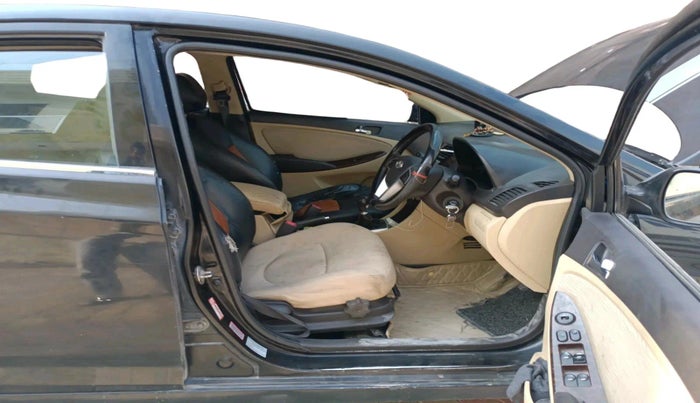 2014 Hyundai Verna FLUIDIC 1.6 CRDI, Diesel, Manual, 1,96,484 km, interior