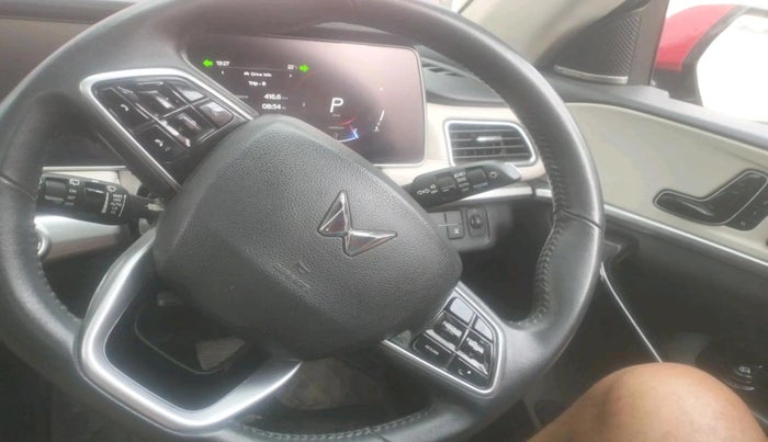 2023 Mahindra XUV700 AX 7 LUXURY D AWD AT 7 STR, Diesel, Automatic, 96,065 km, interior