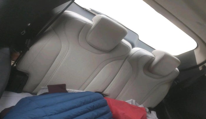 2023 Mahindra XUV700 AX 7 LUXURY D AWD AT 7 STR, Diesel, Automatic, 96,065 km, interior