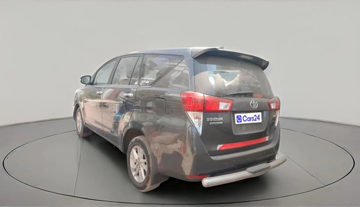 2017 Toyota Innova Crysta 2.4 VX 8 STR, Diesel, Manual, 1,06,374 km, exterior