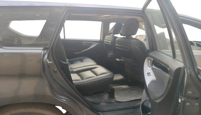 2017 Toyota Innova Crysta 2.4 VX 8 STR, Diesel, Manual, 1,06,374 km, interior