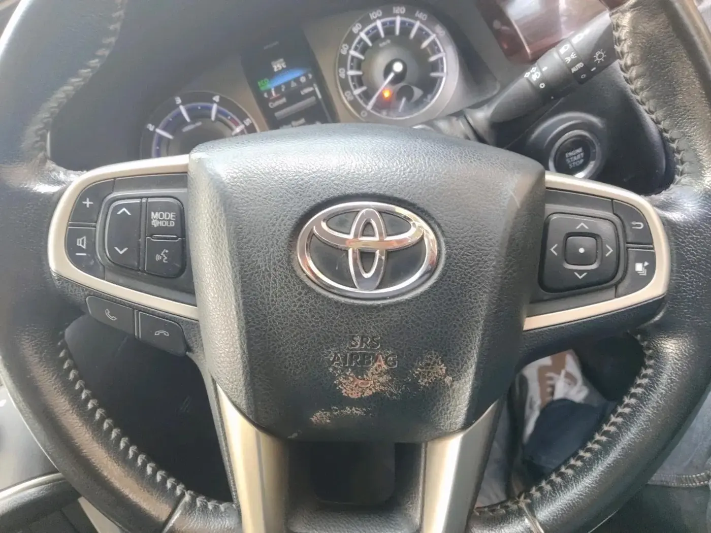 2017 Toyota Innova Crysta 2.4 VX 8 STR, Diesel, Manual, 1,06,374 km, interior
