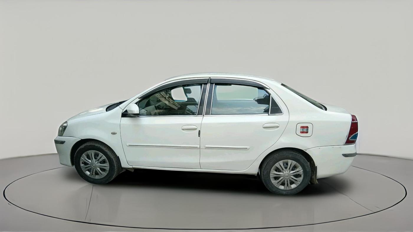 2015 Toyota Etios GD, Diesel, Manual, 1,83,547 km, exterior