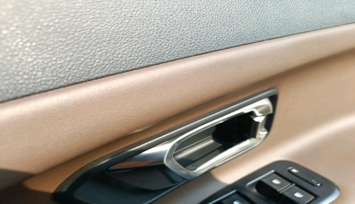 2021 Tata Harrier XZA PLUS 2.0L DUAL TONE, Diesel, Automatic, 10,994 km, interior