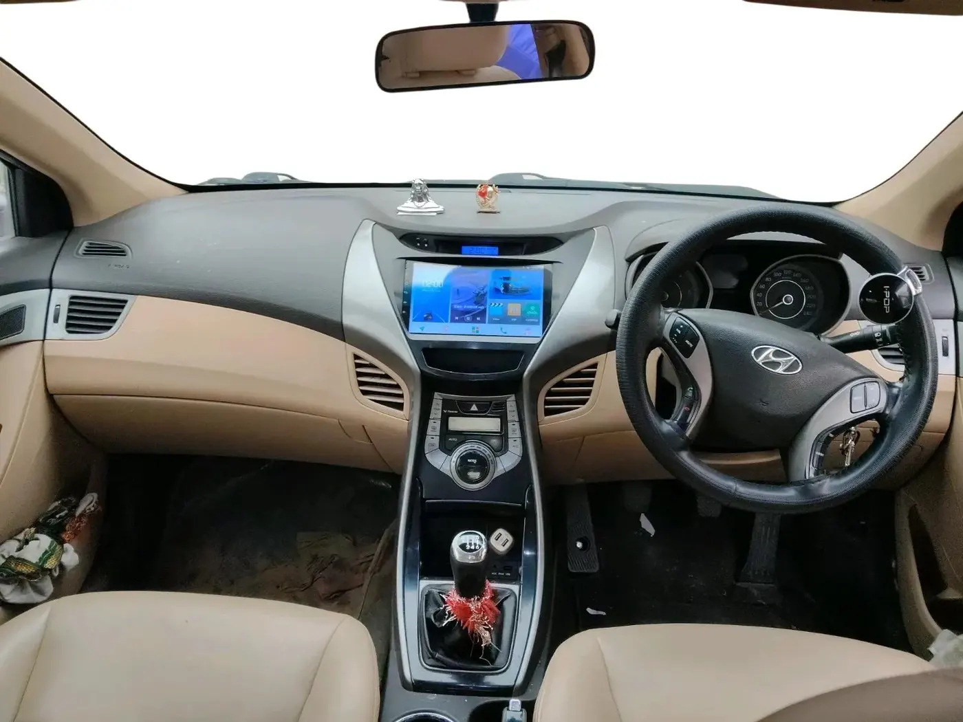 2013 Hyundai New Elantra 1.6 CRDI, Diesel, Manual, 81,000 km, interior