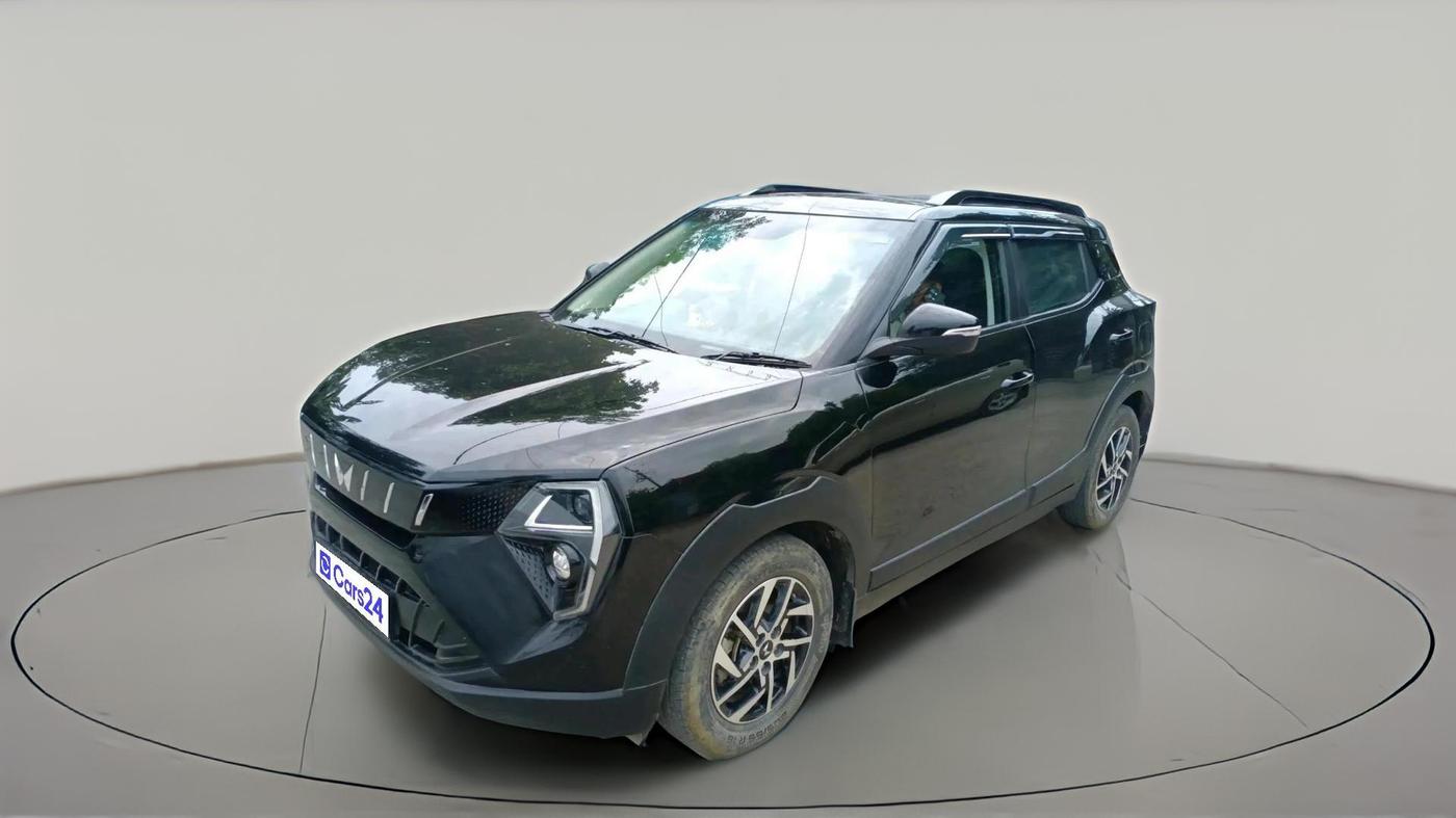 2024 Mahindra XUV 3XO AX5 1.5 Turbo Diesel, Diesel, Manual, 63,994 km, exterior